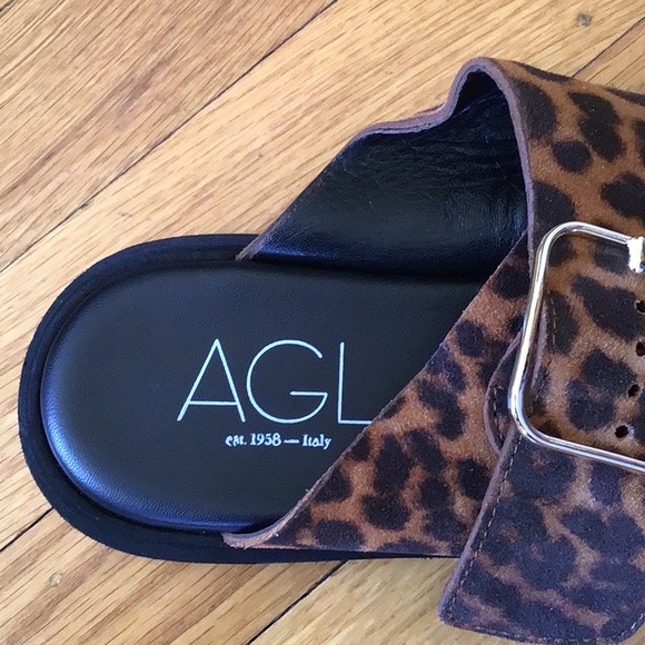 NWOT Animal Print AGL Italian Leather Buckle Sandals - Picture 2 of 9